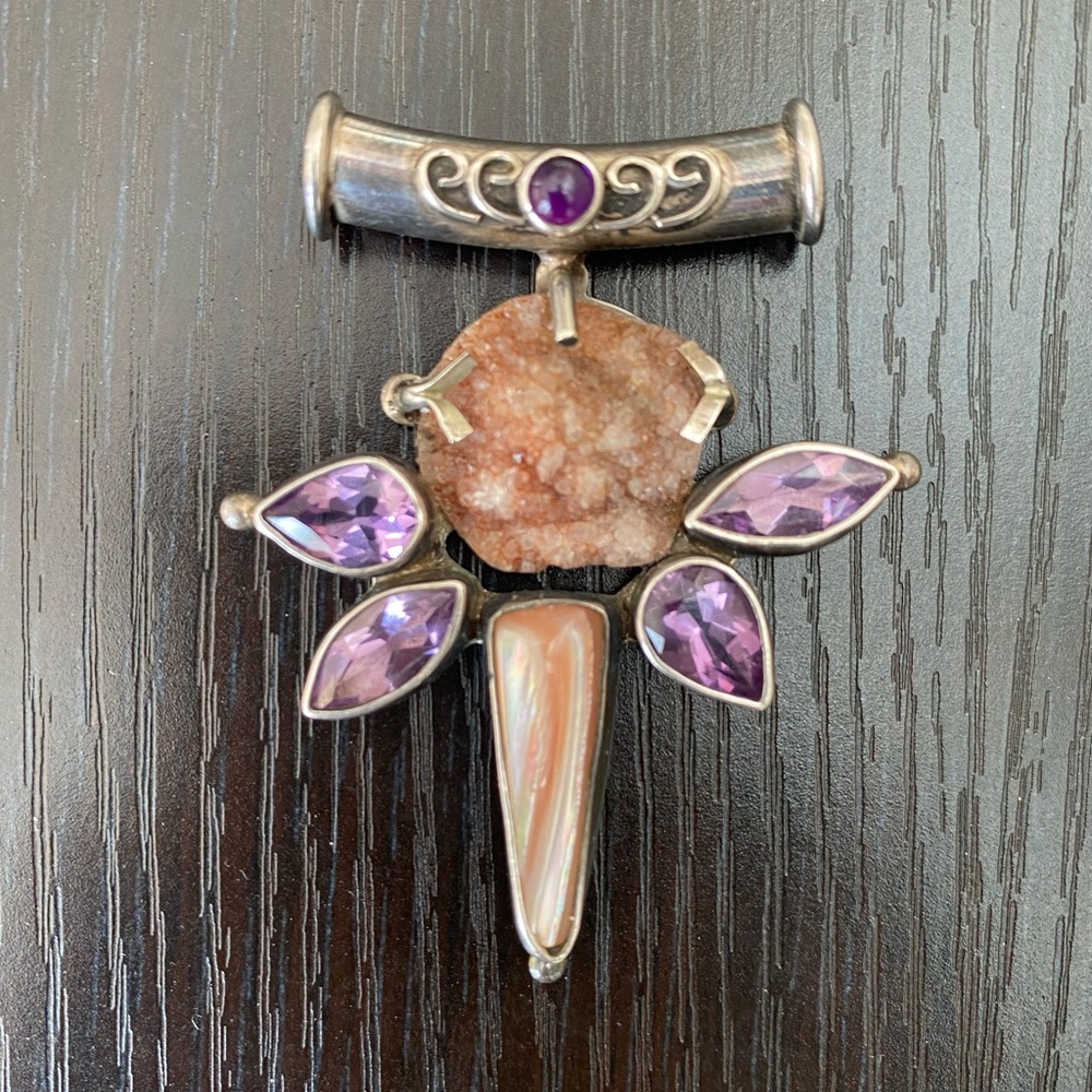 Stunning Sterling Pendant with Amethyst